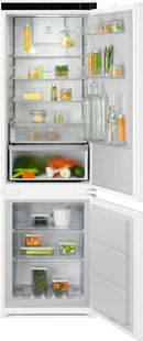 ELECTROLUX - COMBINADO ENCASTRE ENA7CE18S1