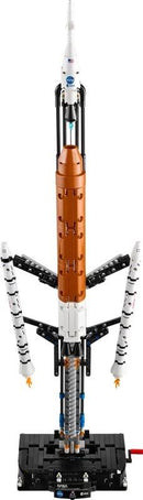 LEGO - FOGUETÃO DO SISTEMA DE LANÇAMENTO ESPACIAL NASA ARTEMIS 42