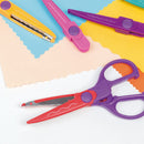 BLÍSTER COM TESOURAS ZIG-ZAG COM 4 FOLHAS INTERCAMBIAVEIS 16CM MI