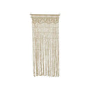 CORTINA DE MACRAMÉ BEGE COM BARRA DE MADEIRA CLARA, PARA PORTA, 9