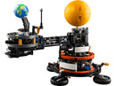 LEGO 42179 PLANETA TERRA E LUA EM ÓRBITA