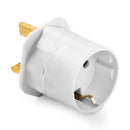 ADAPTADOR DE TOMADA INGLESA PARA EUROPEIA, 13A 250 V, BRANCO